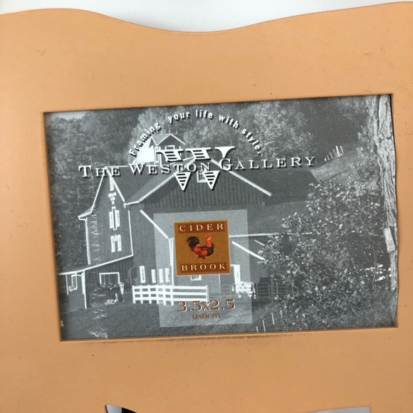 Winchester Metal Pig Picture Frame - Picture 6 of 6